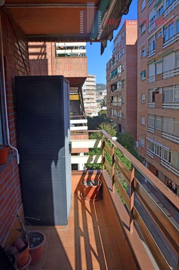 For sale of flat in Granada