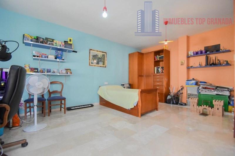 Venta de chalet en Santa Fe