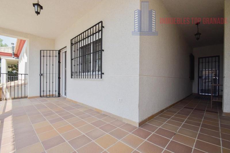 Venta de chalet en Santa Fe