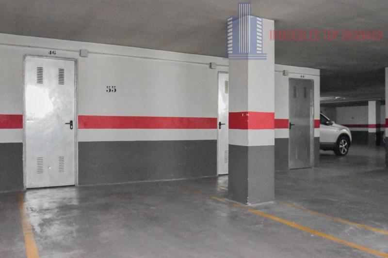 For sale of flat in Granada