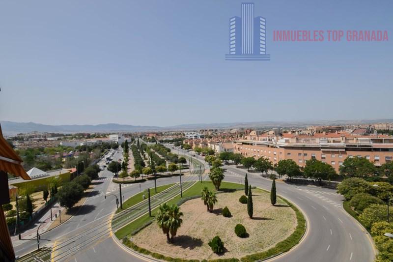 For sale of flat in Granada