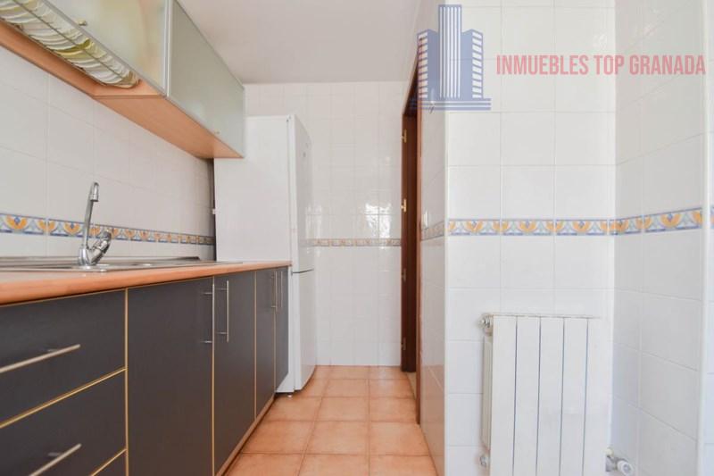 For sale of flat in Granada