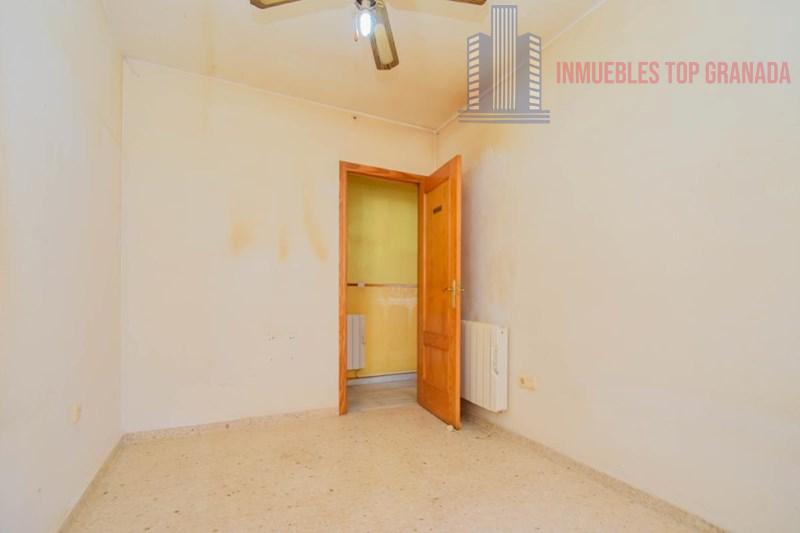 For sale of flat in Armilla