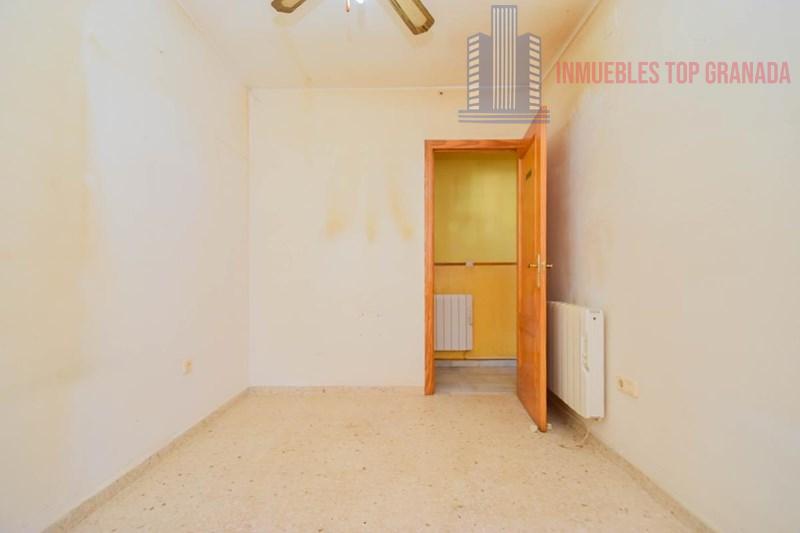 For sale of flat in Armilla