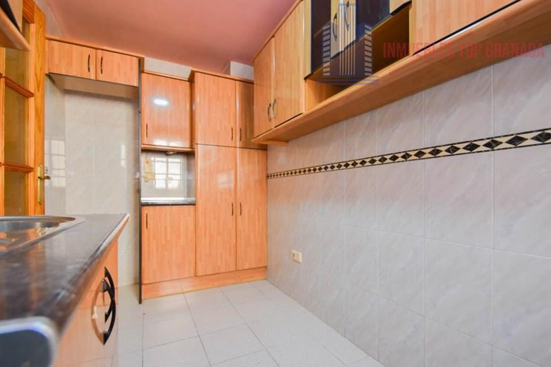 For sale of flat in Armilla