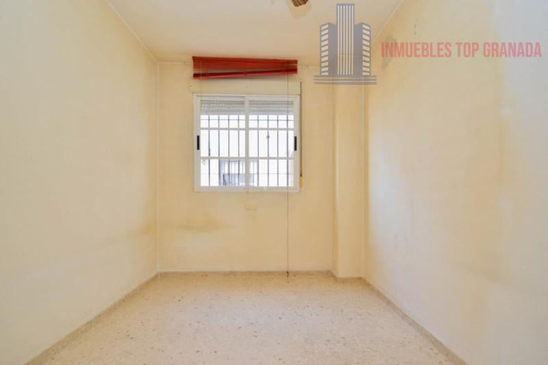 For sale of flat in Armilla