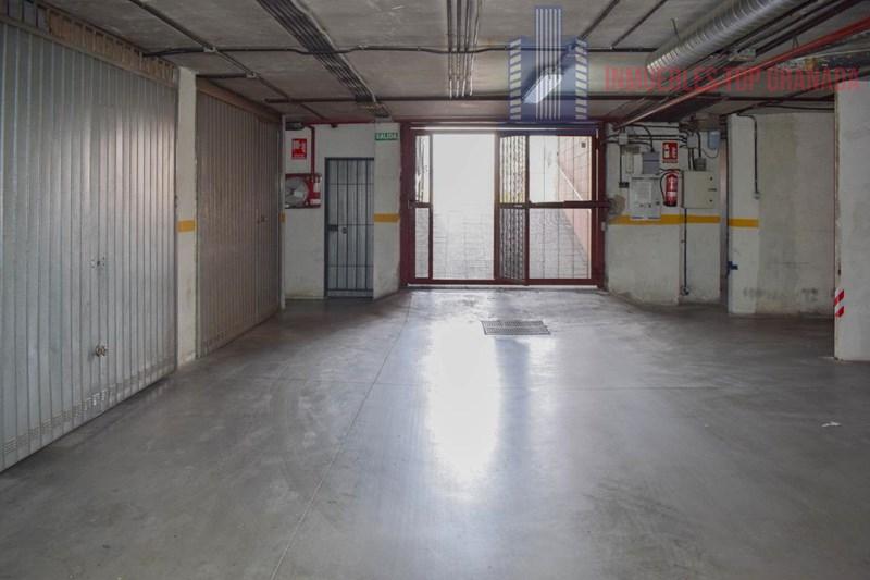 For sale of flat in Armilla