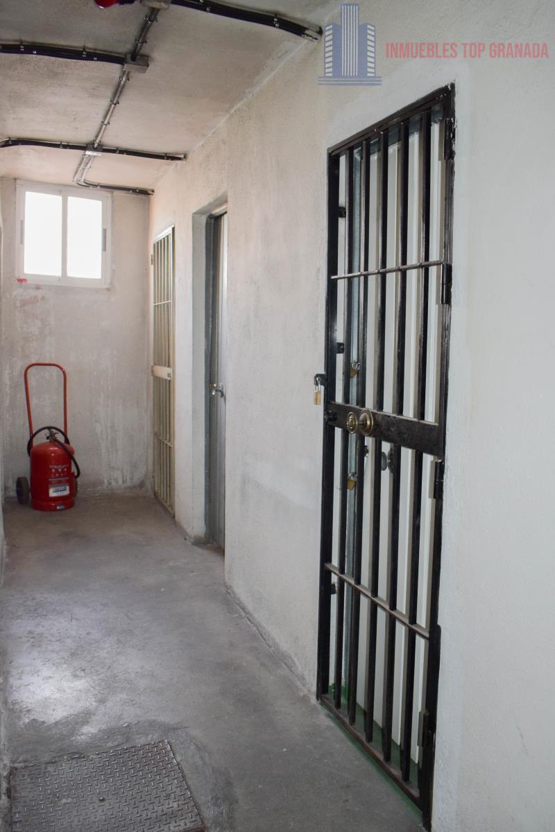 For sale of flat in Armilla