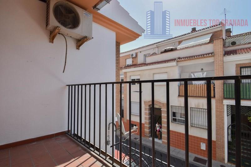 For sale of flat in Armilla