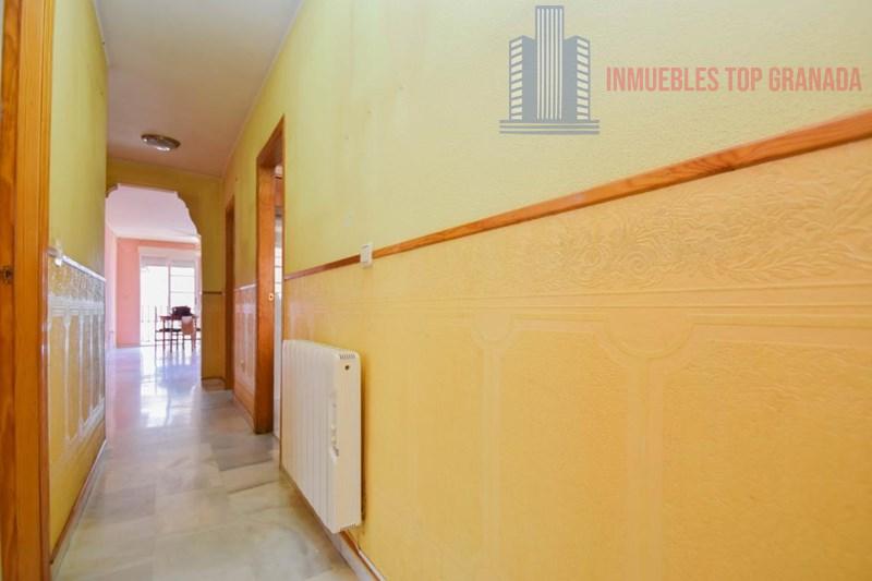 For sale of flat in Armilla