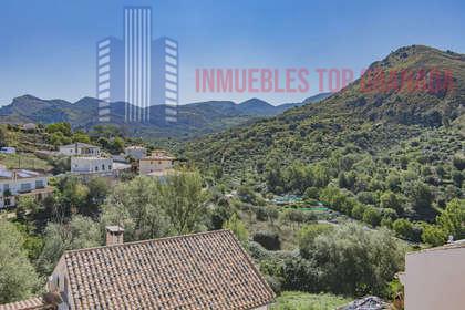 For sale of house in Quéntar