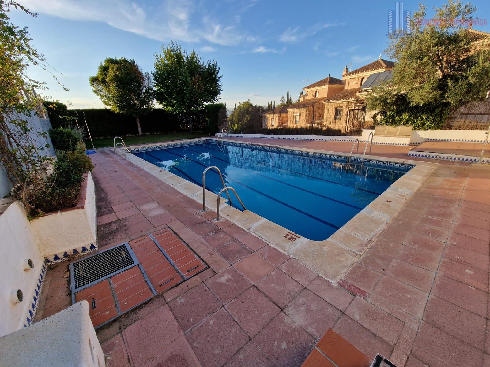 For sale of chalet in La Zubia