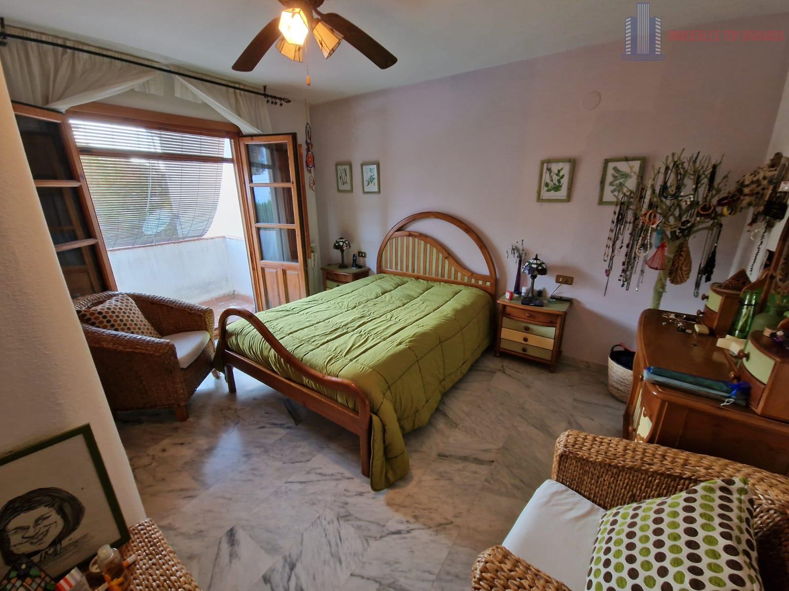 For sale of chalet in La Zubia