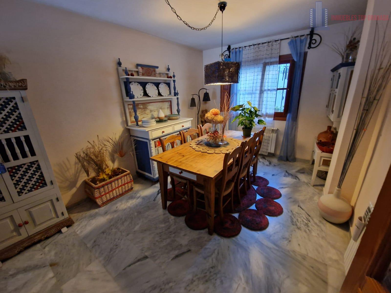 For sale of chalet in La Zubia