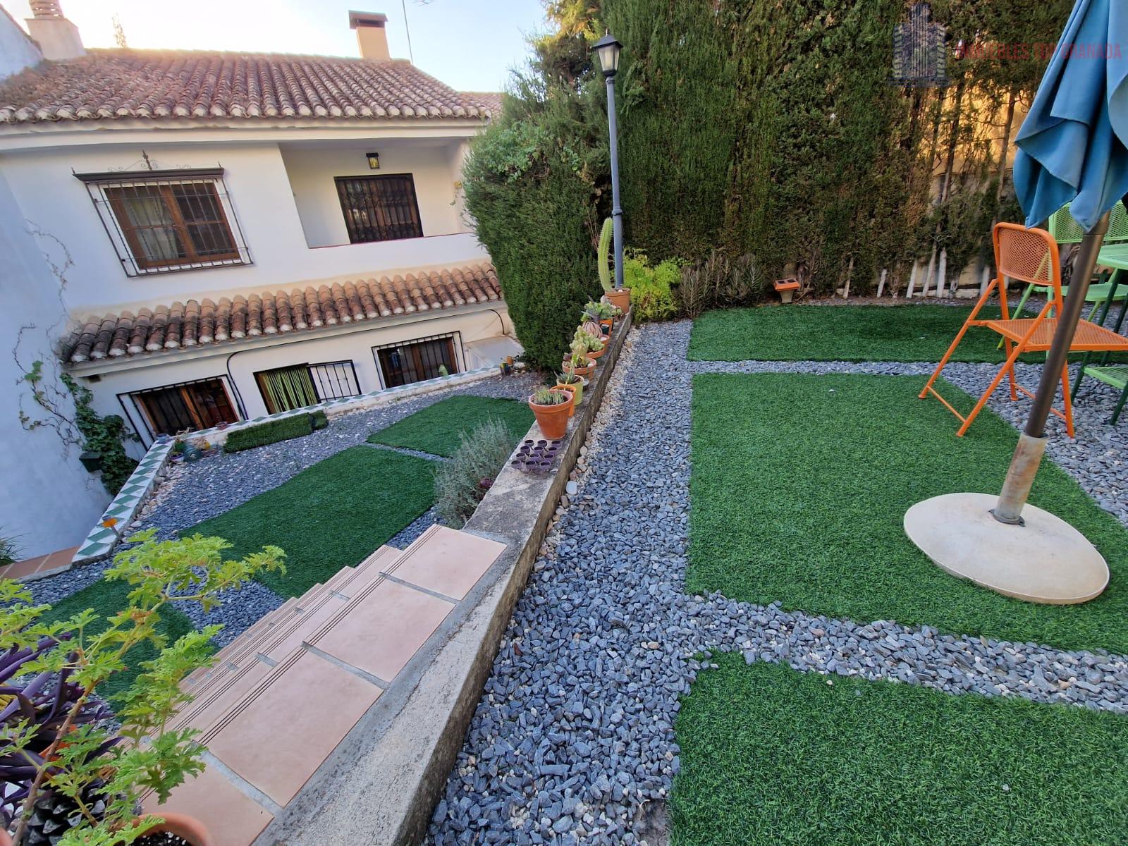 For sale of chalet in La Zubia