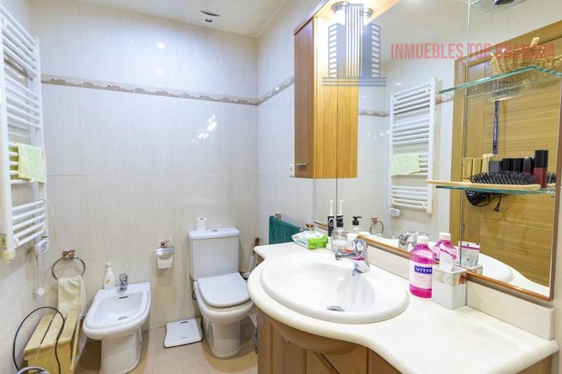 For sale of flat in Granada