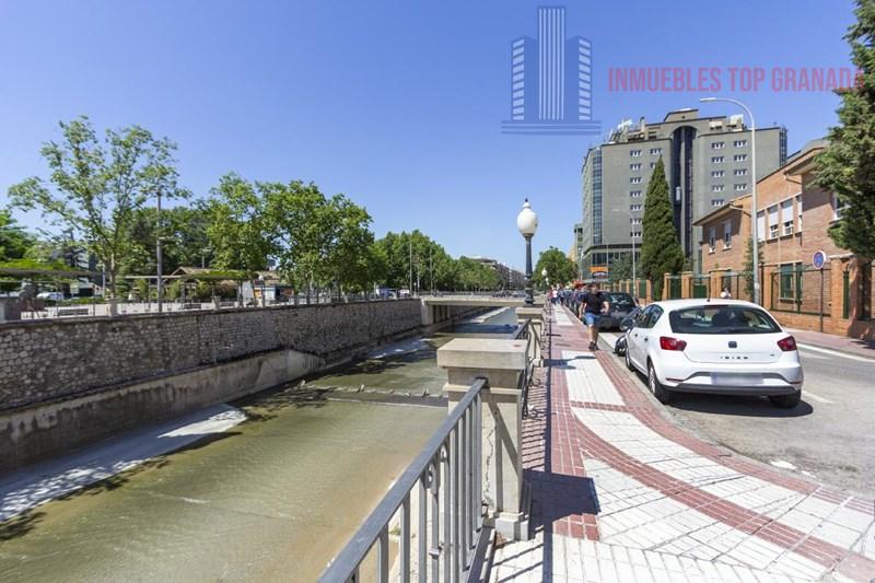 For sale of flat in Granada