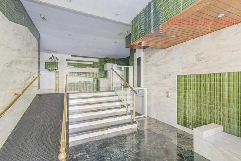 Venta de piso en Granada