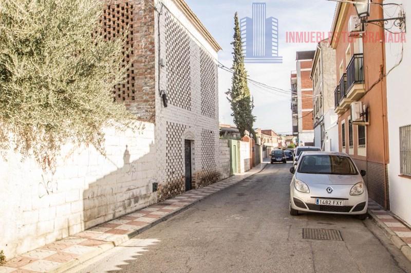 For sale of land in Armilla