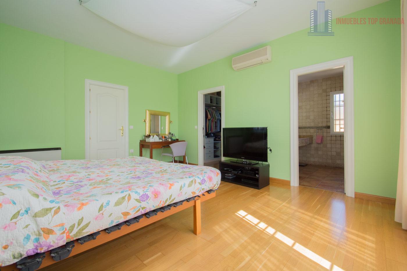 For sale of chalet in Albolote