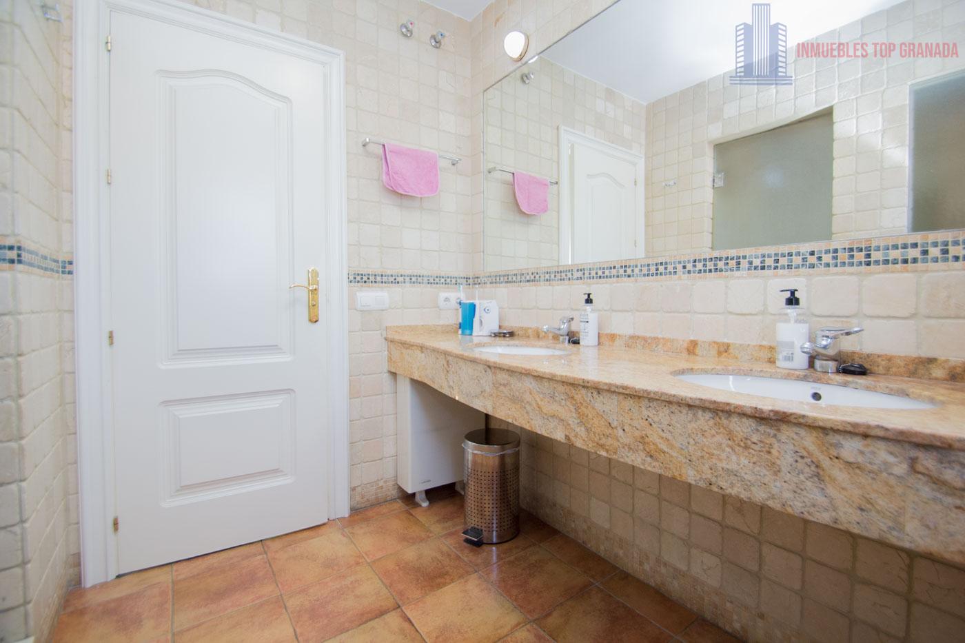 For sale of chalet in Albolote
