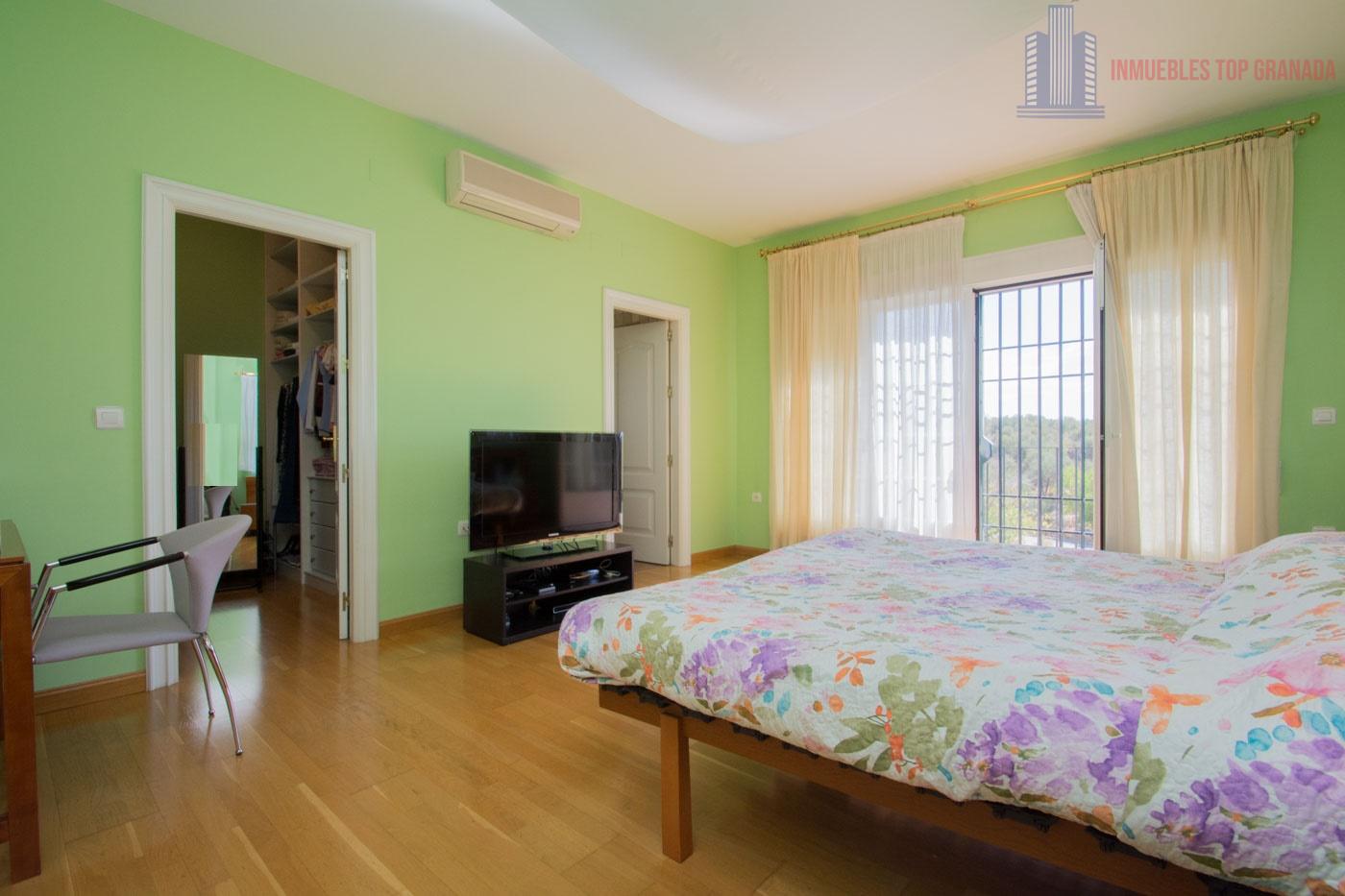 For sale of chalet in Albolote