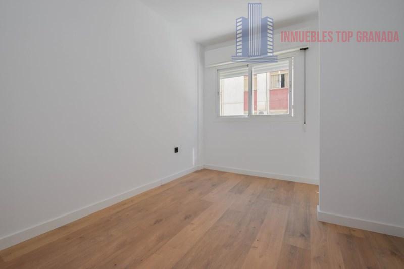 Venta de piso en Granada