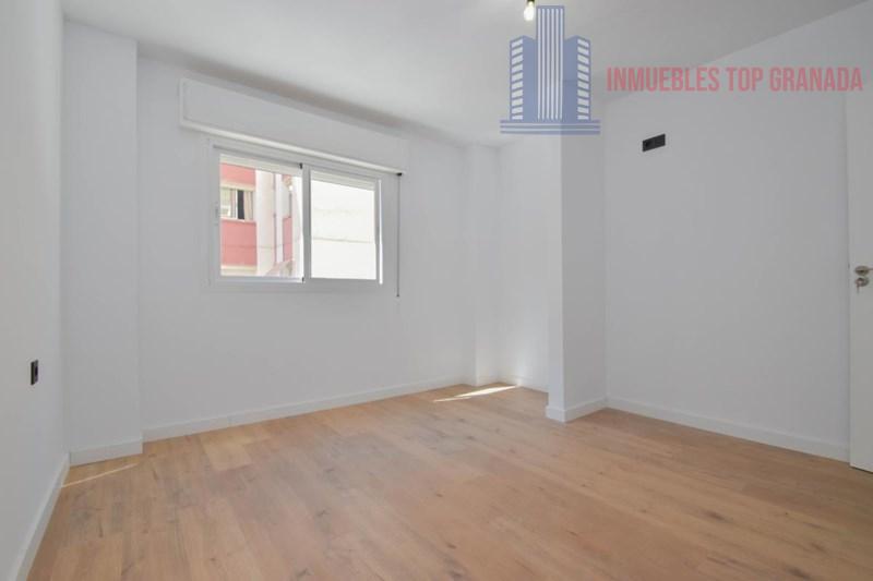 Venta de piso en Granada