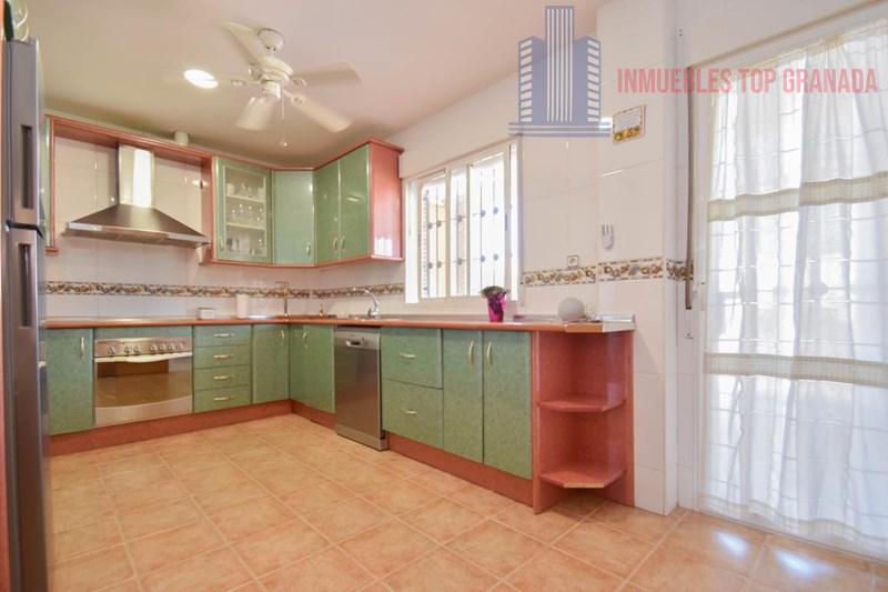 Venta de chalet en Las Gabias