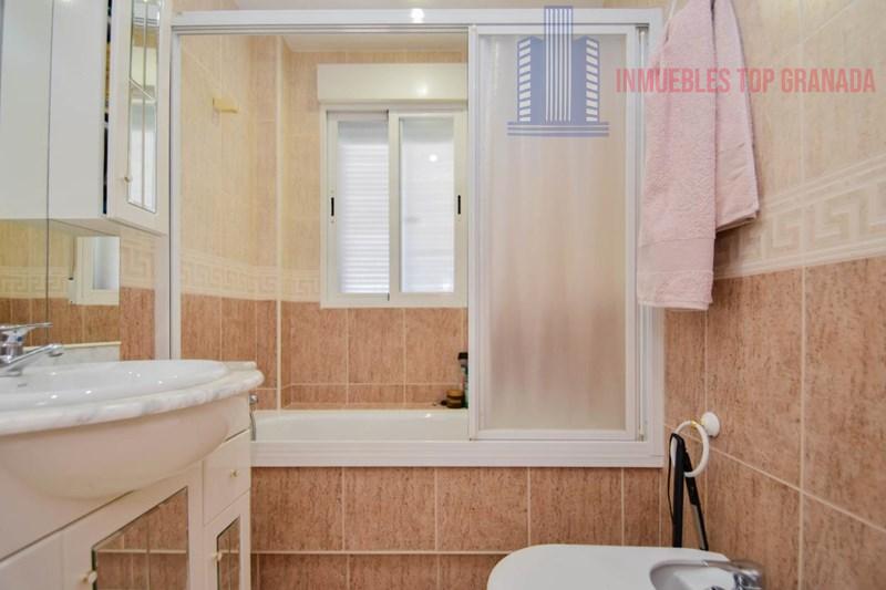 Venta de chalet en Las Gabias