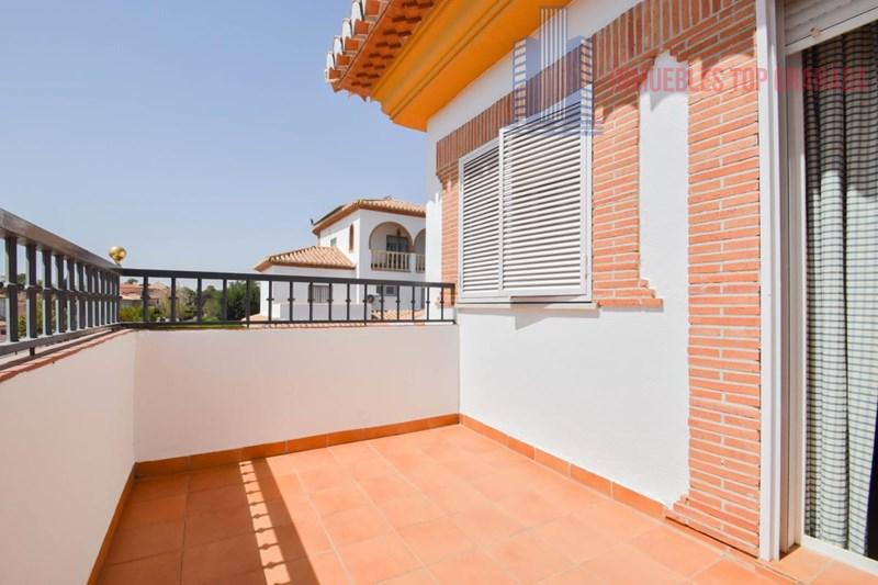 Venta de chalet en Las Gabias