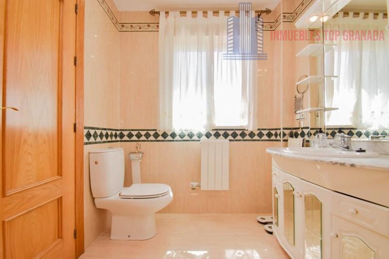 Venta de chalet en Las Gabias