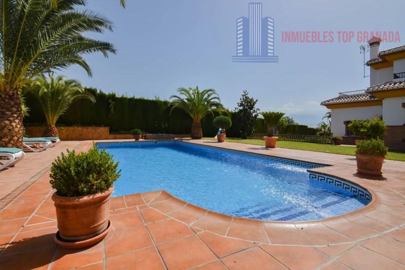 Venta de chalet en Las Gabias