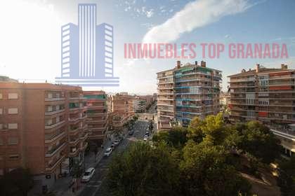 For sale of flat in Granada