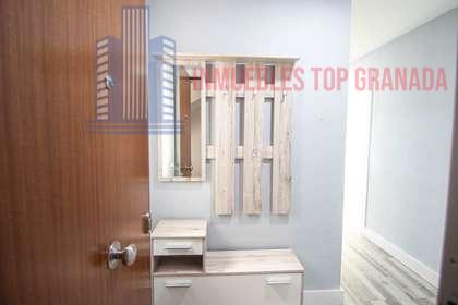 For sale of flat in Granada