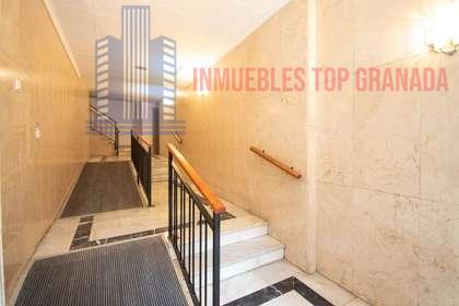 For sale of flat in Granada