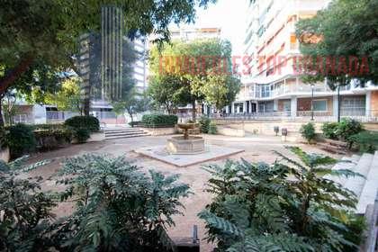 For sale of flat in Granada