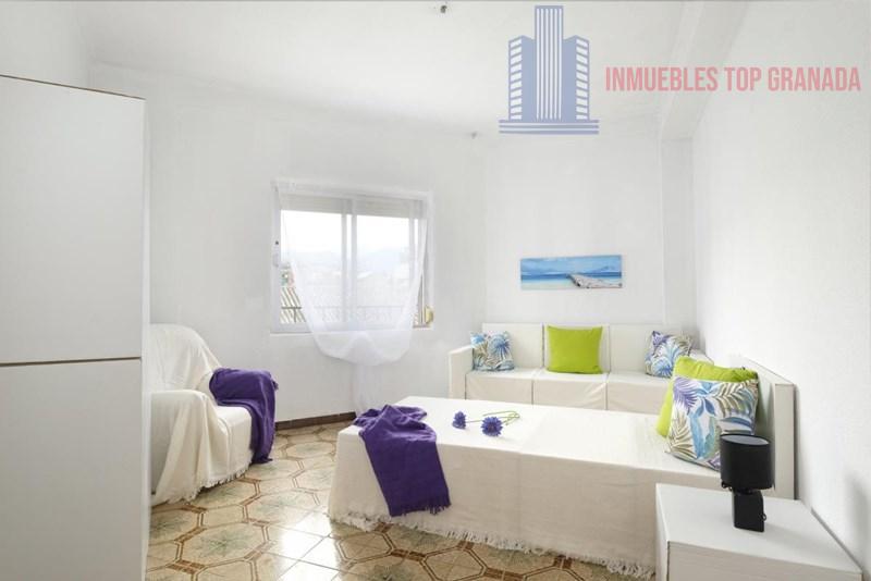 For sale of flat in Granada