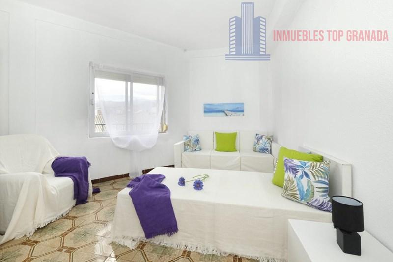 For sale of flat in Granada