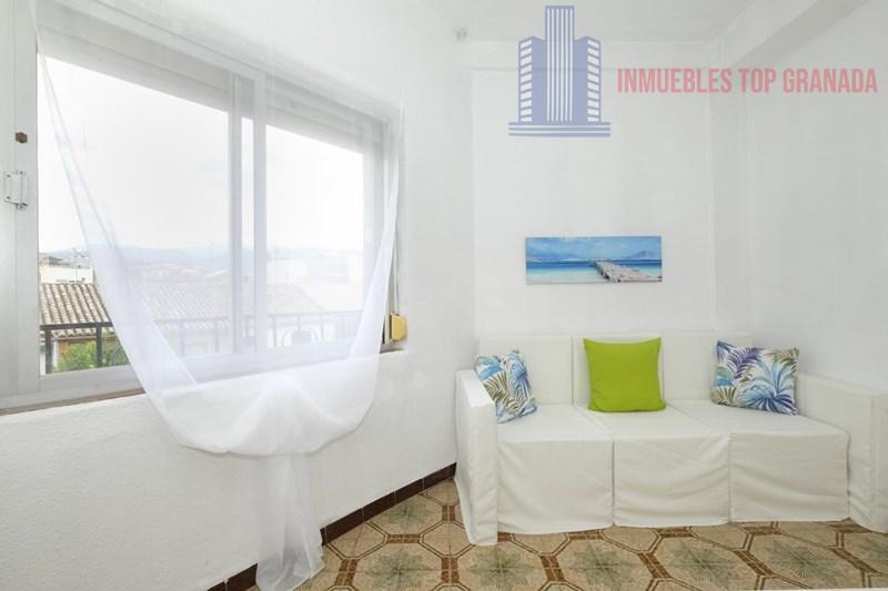 For sale of flat in Granada