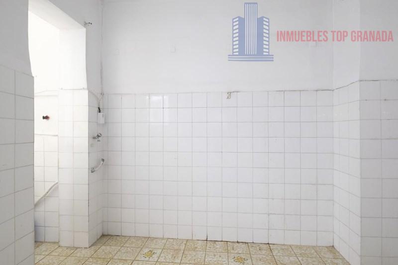 For sale of flat in Granada