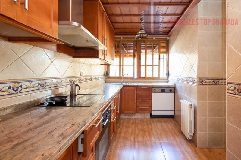 For sale of flat in Granada