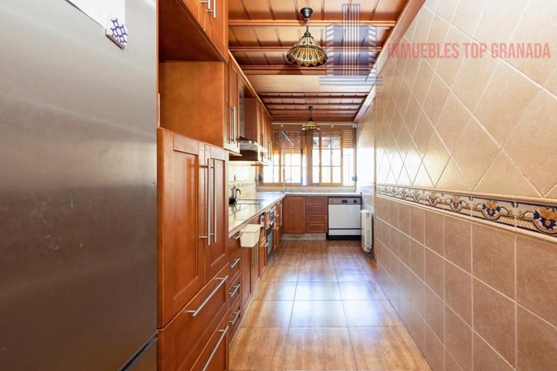 For sale of flat in Granada