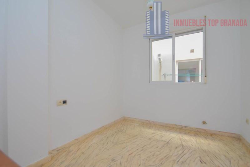 For sale of flat in Maracena