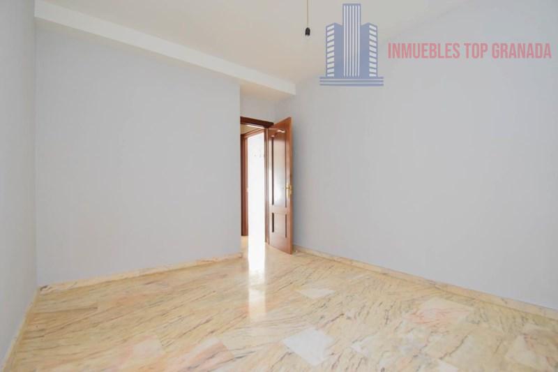 For sale of flat in Maracena
