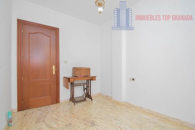 For sale of flat in Maracena