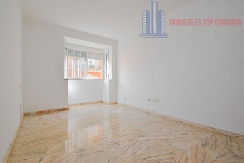 For sale of flat in Maracena