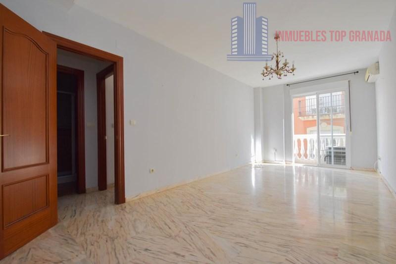 For sale of flat in Maracena