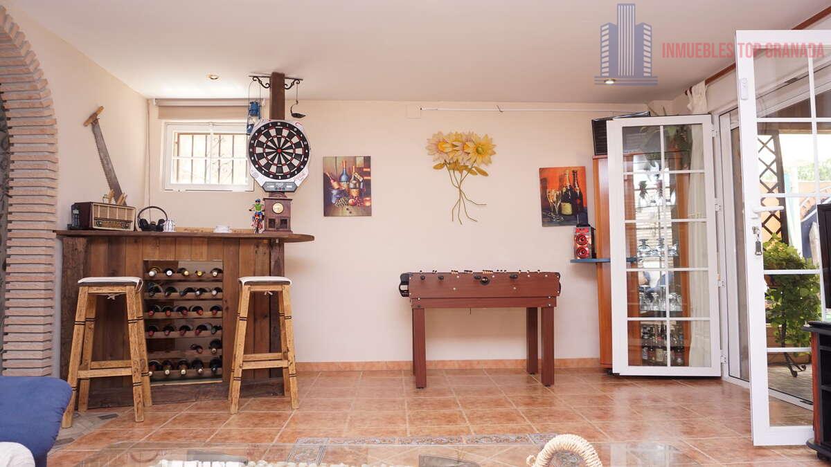 Venta de chalet en Alhendín