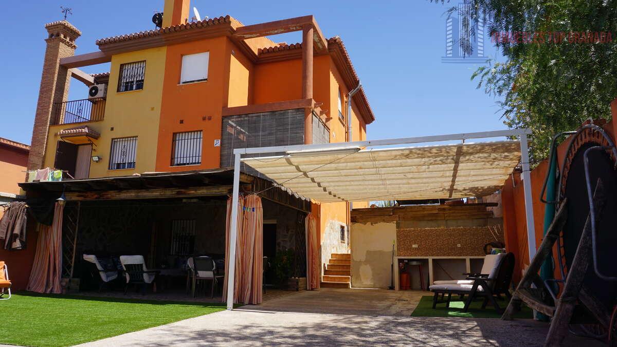 Venta de chalet en Alhendín